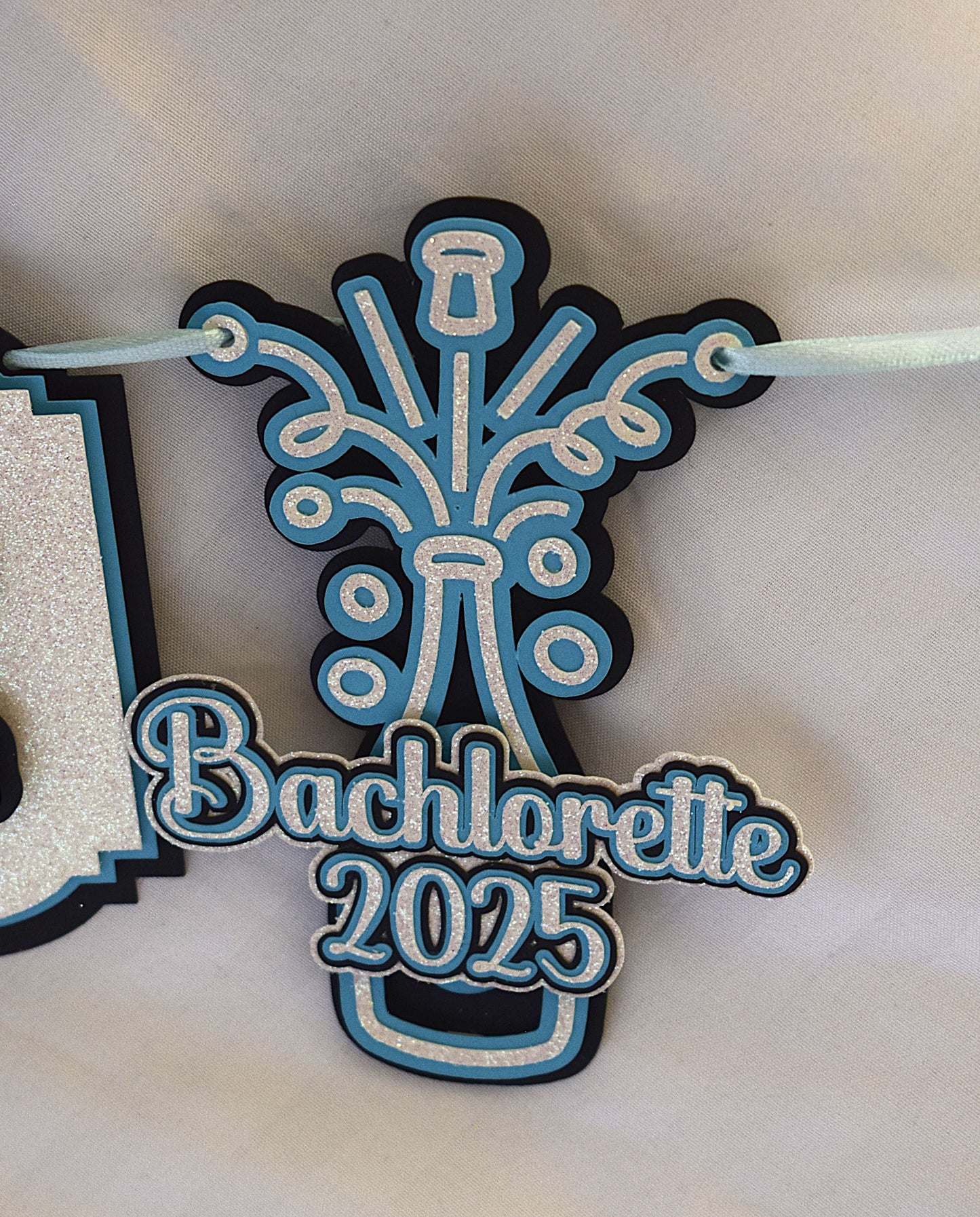 Pop it like you’re single (Bachelorette)